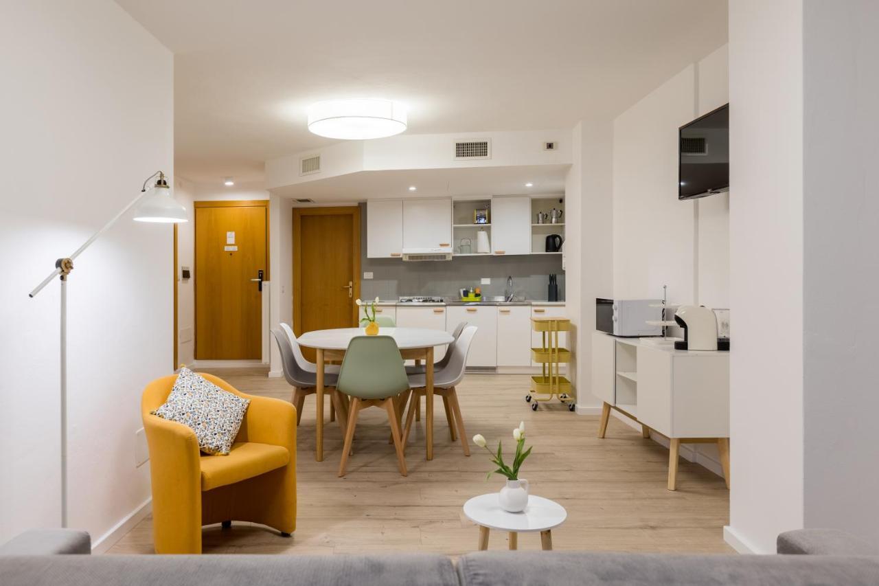 Mama Apartments Riva del Garda Exterior photo