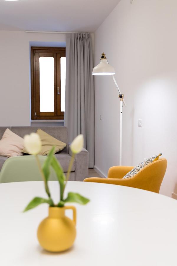 Mama Apartments Riva del Garda Exterior photo