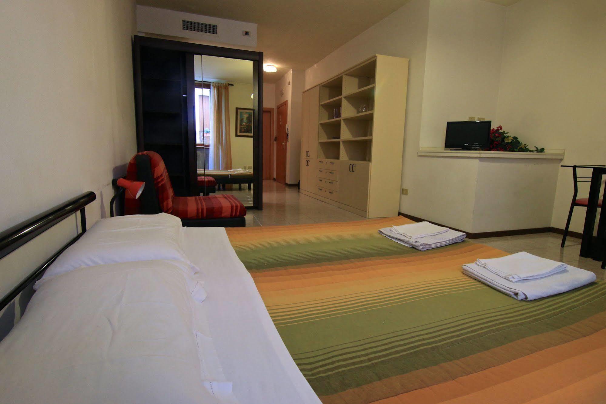 Mama Apartments Riva del Garda Exterior photo