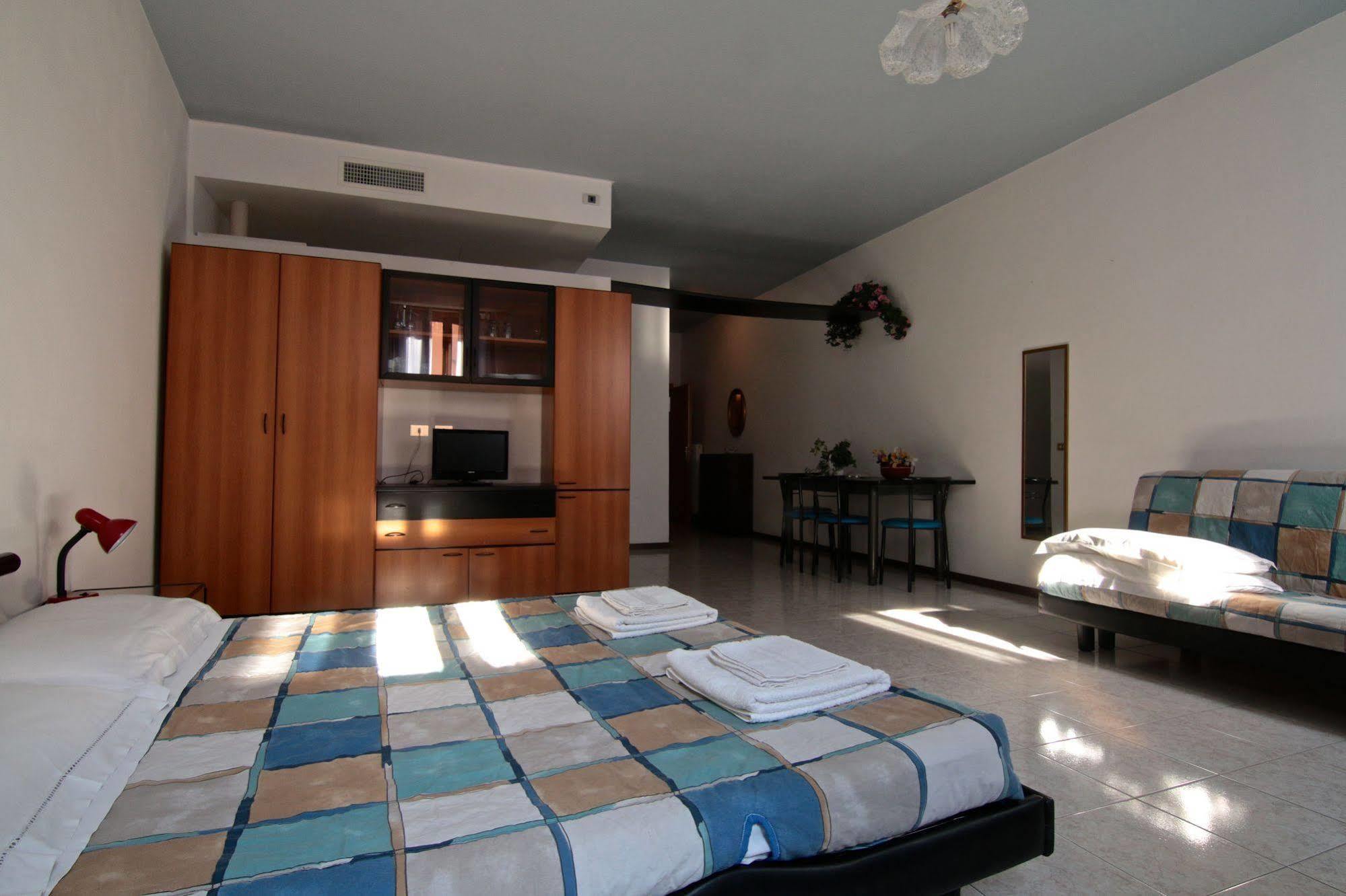 Mama Apartments Riva del Garda Exterior photo