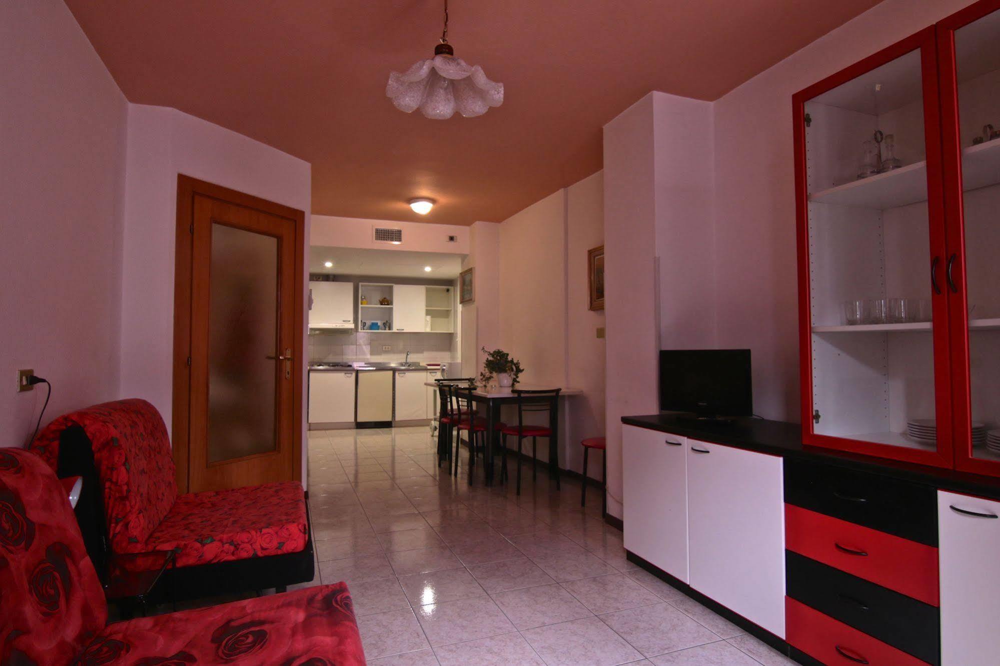 Mama Apartments Riva del Garda Exterior photo